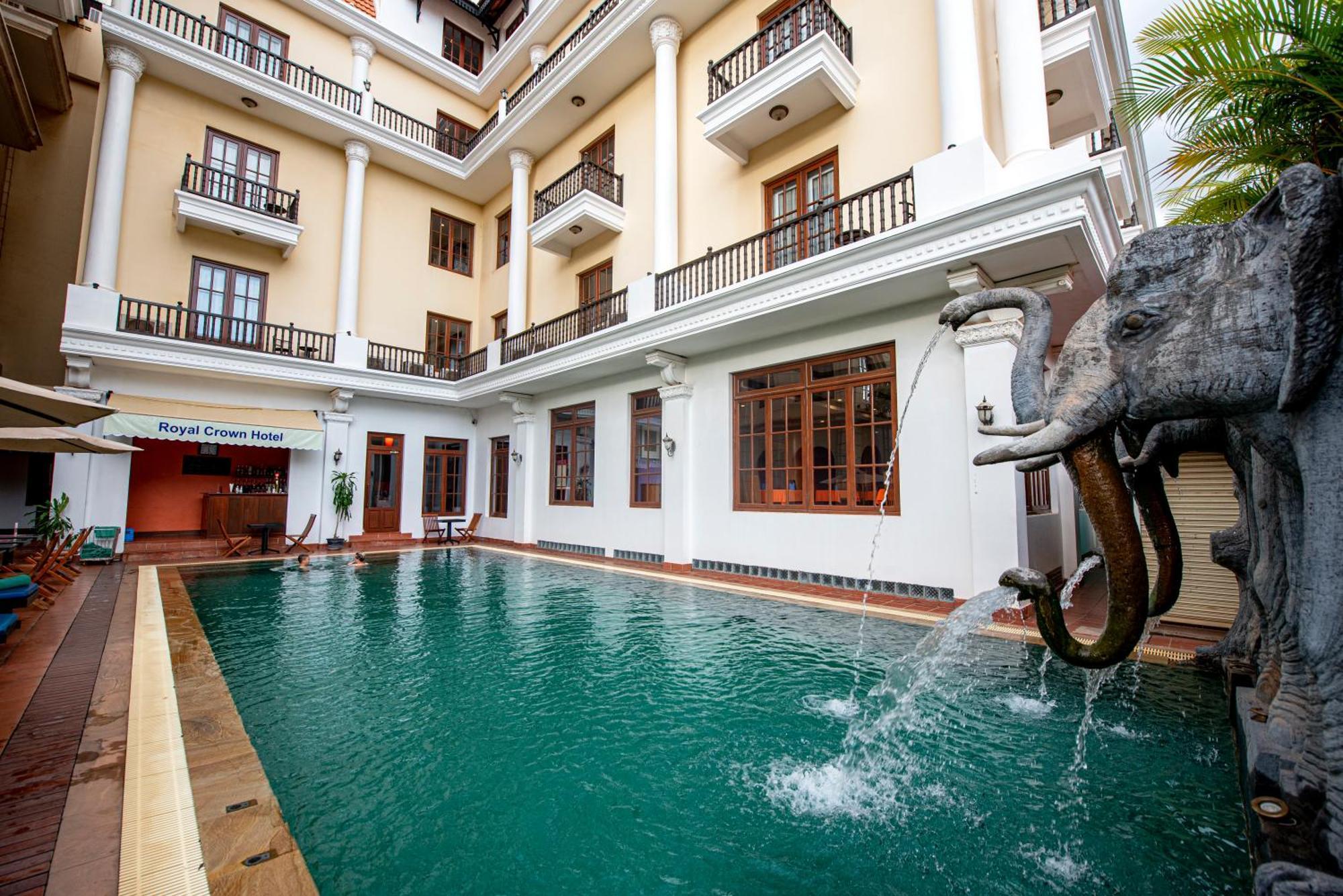 The Suite By Royal Crown Hotel Siem Reap Exteriör bild