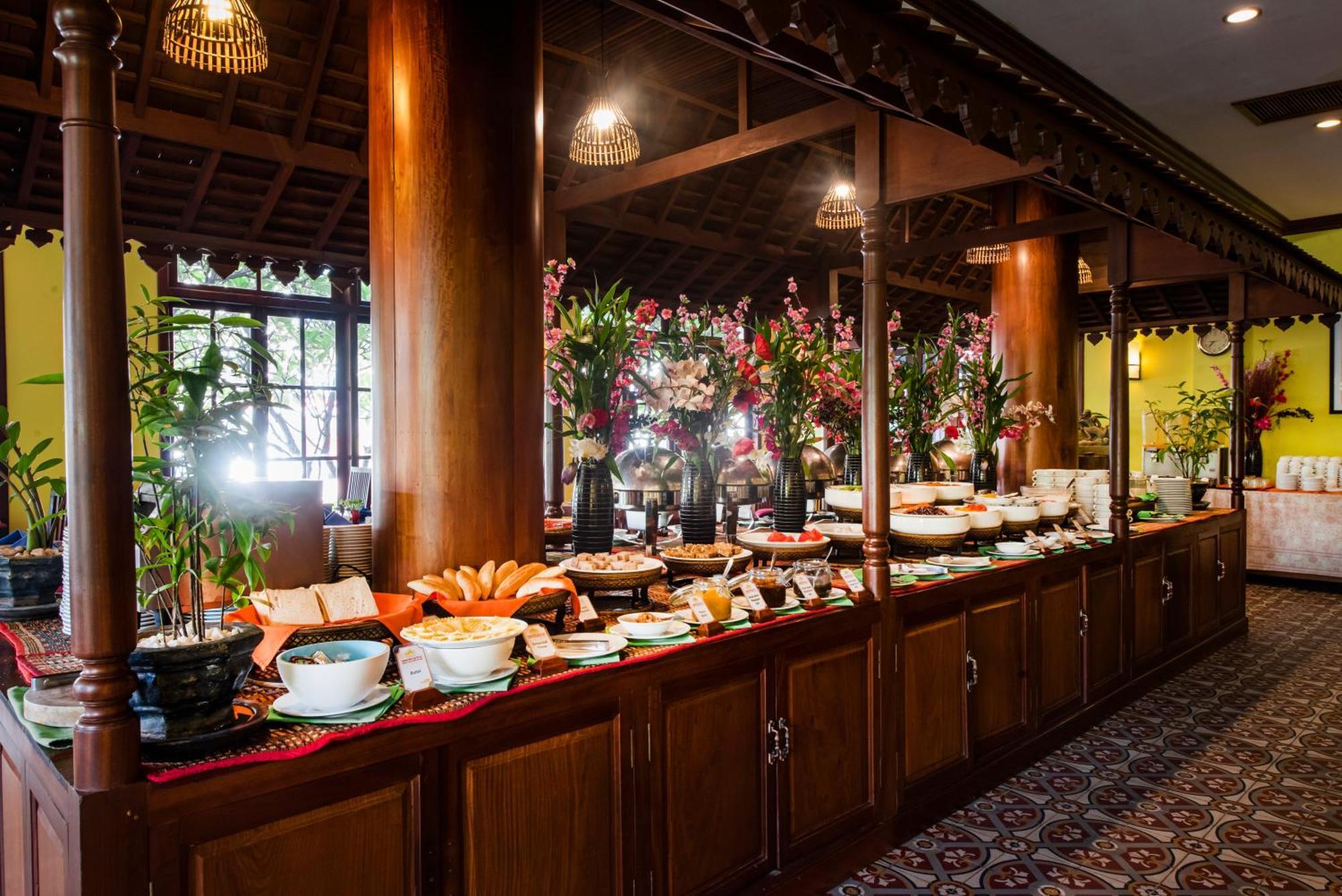 The Suite By Royal Crown Hotel Siem Reap Exteriör bild