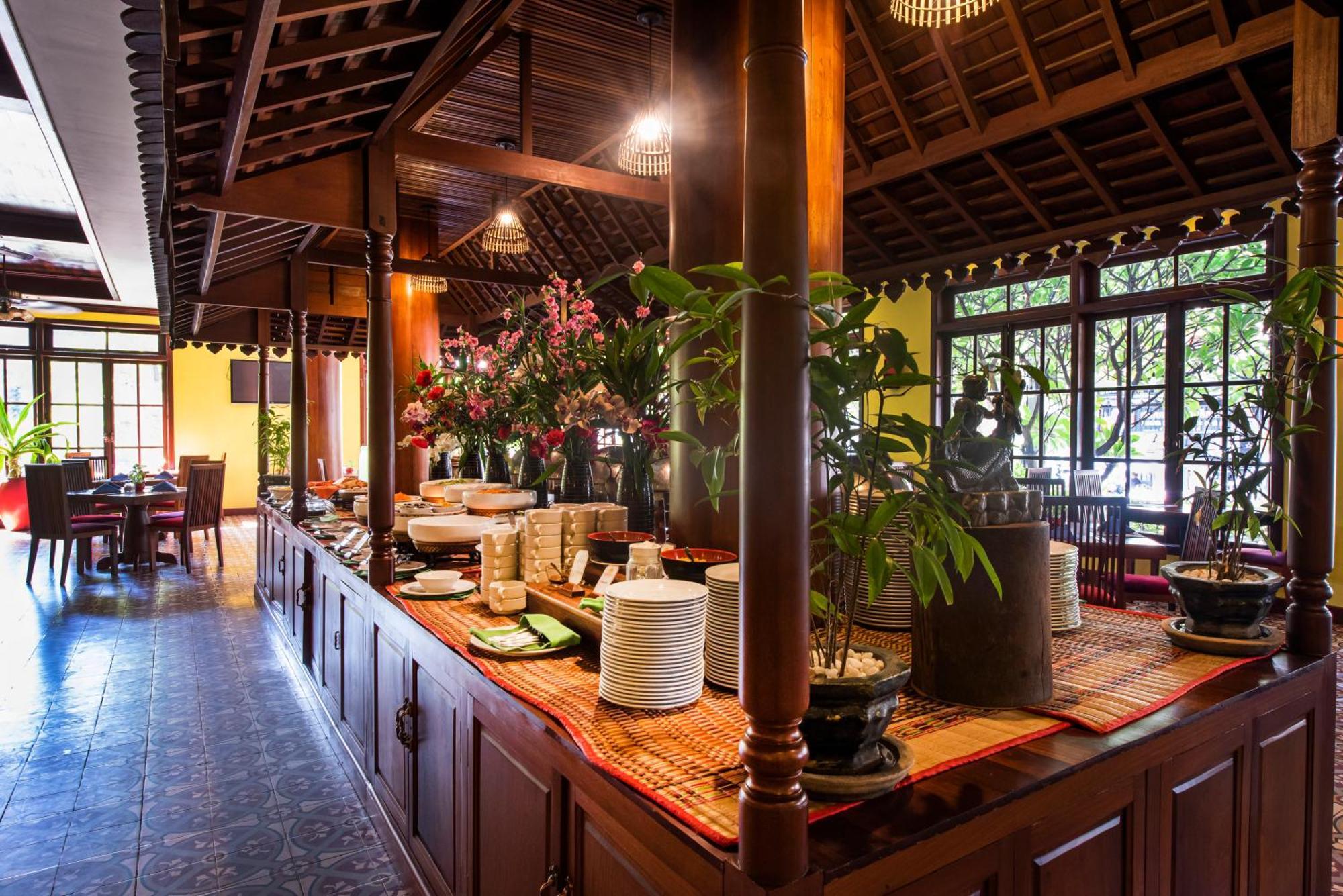 The Suite By Royal Crown Hotel Siem Reap Exteriör bild