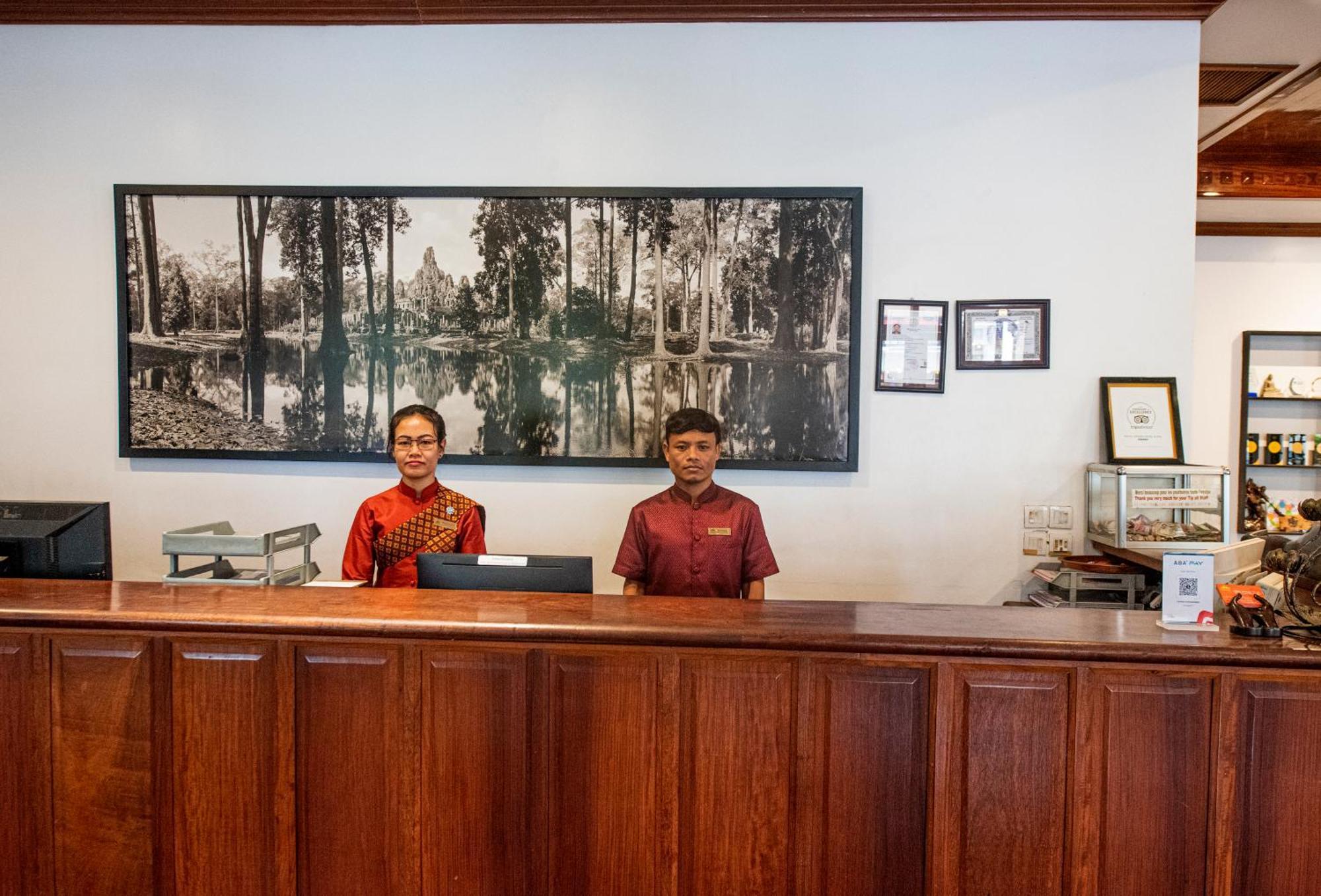The Suite By Royal Crown Hotel Siem Reap Exteriör bild