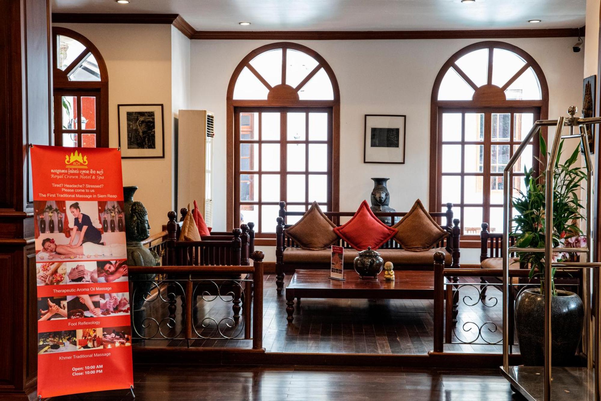 The Suite By Royal Crown Hotel Siem Reap Exteriör bild
