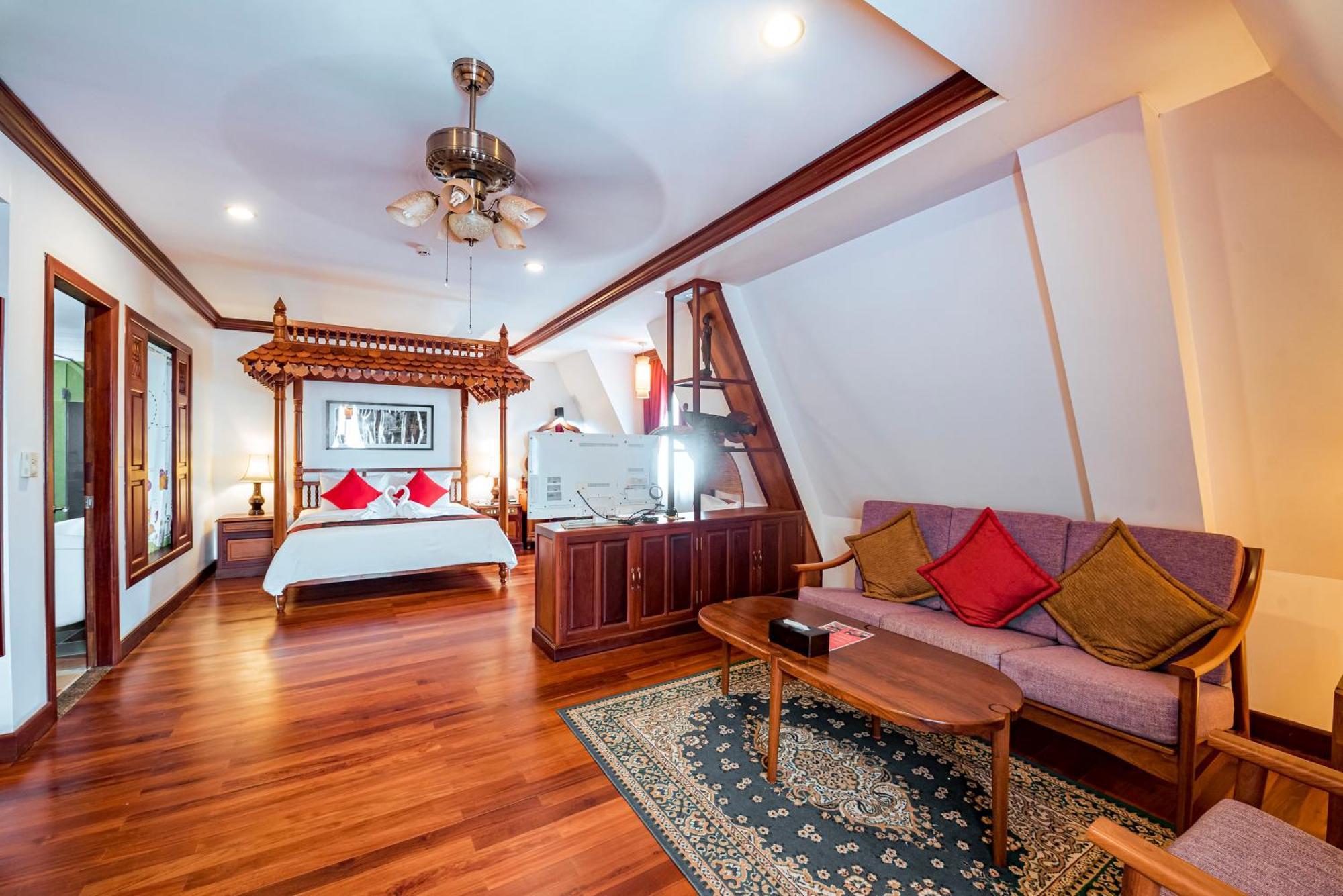 The Suite By Royal Crown Hotel Siem Reap Exteriör bild