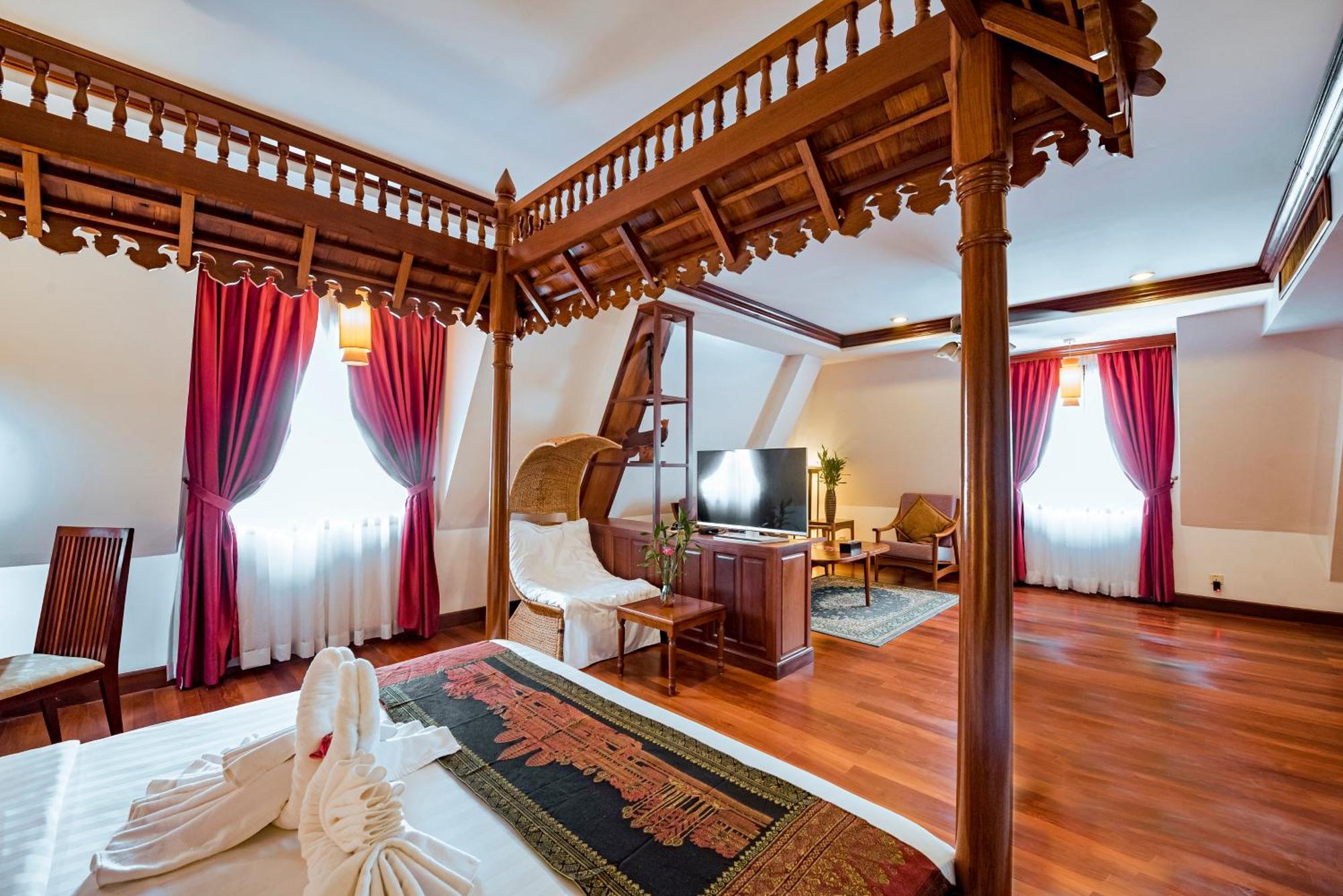 The Suite By Royal Crown Hotel Siem Reap Exteriör bild